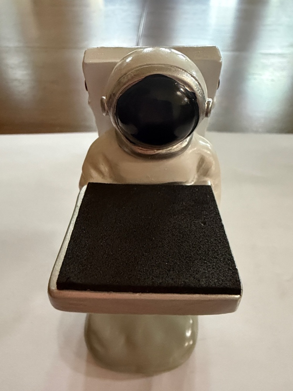 Astronaut Watch Holder Stand - Picture 2 of 7